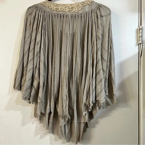Free People Star Gazer Lily Poncho Sheer Gauzy Beaded Embroidery Lace Sheer S - Picture 3 of 9